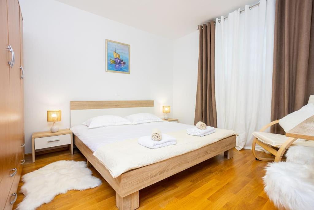 Bella Vista - Cozy Apartments With Easy Check-In And Free Parking سبليت المظهر الخارجي الصورة